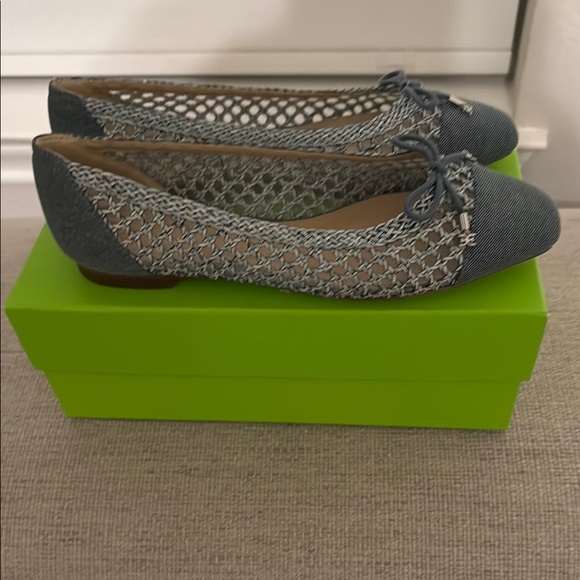 Stylish Women's Blue Flats - Picture 5 of 7